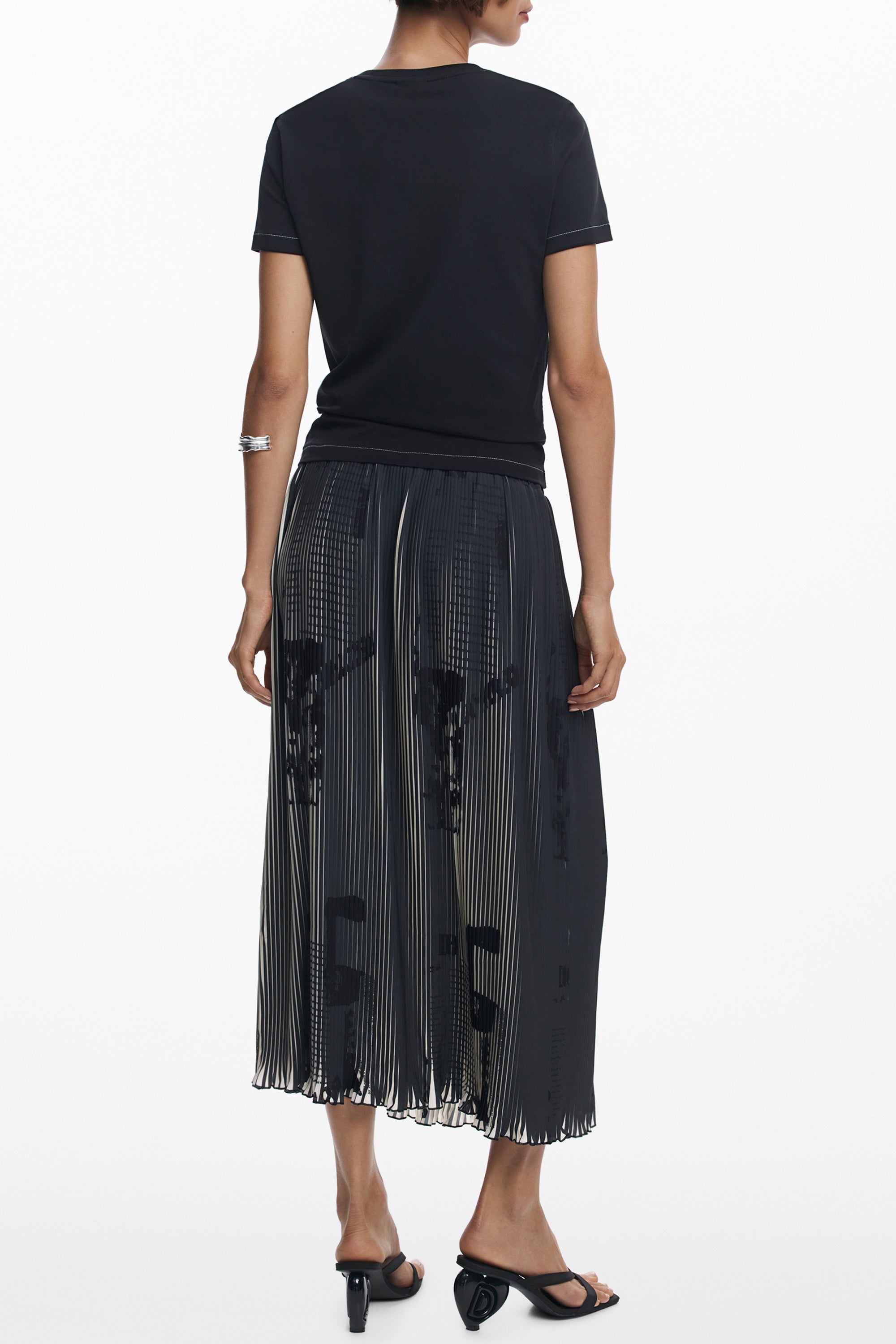 DESIGUAL WOMEN'S SHORT-SLEEVE T-SHIRT BLACK