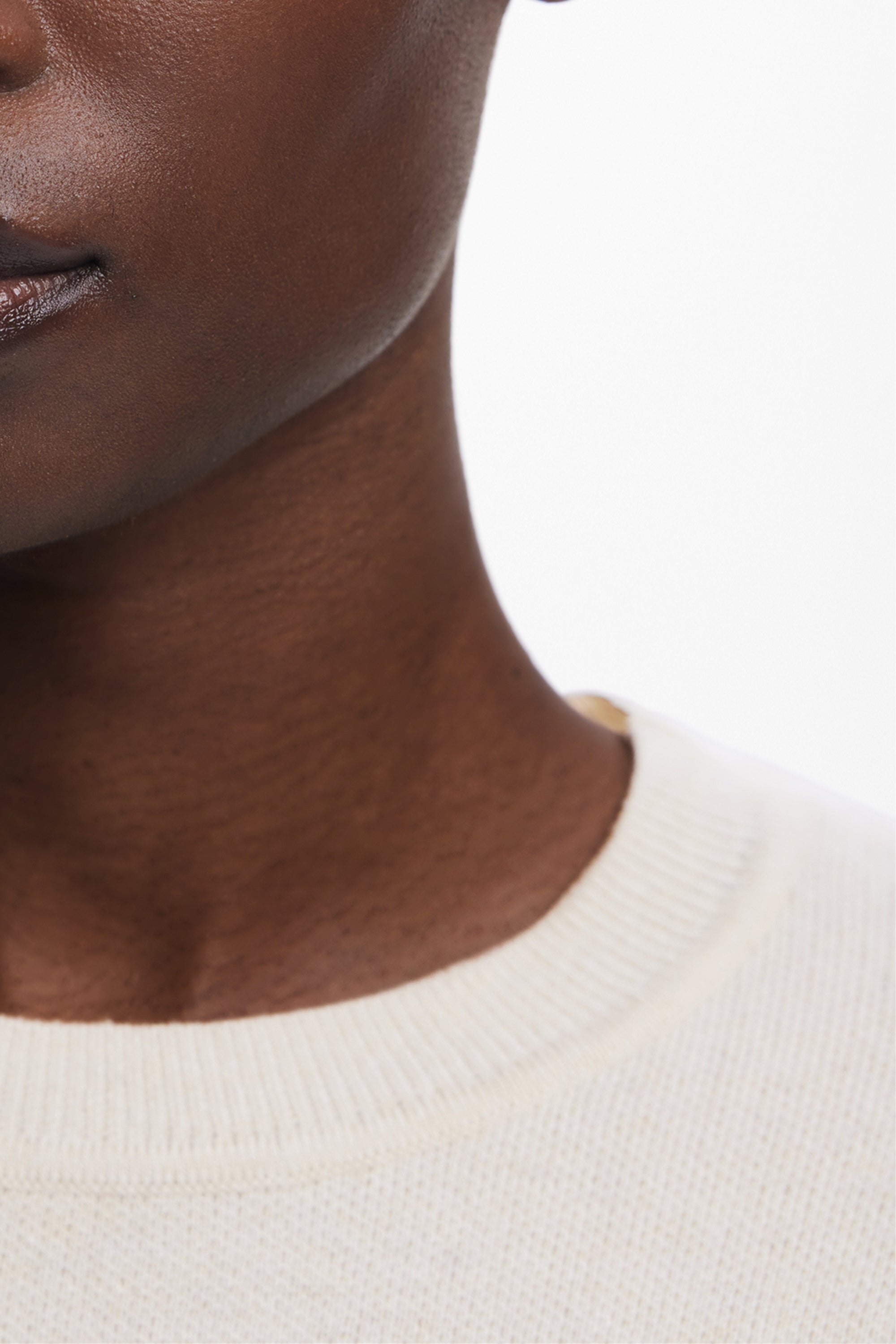 DESIGUAL WOMEN'S BEIGE SWEATER