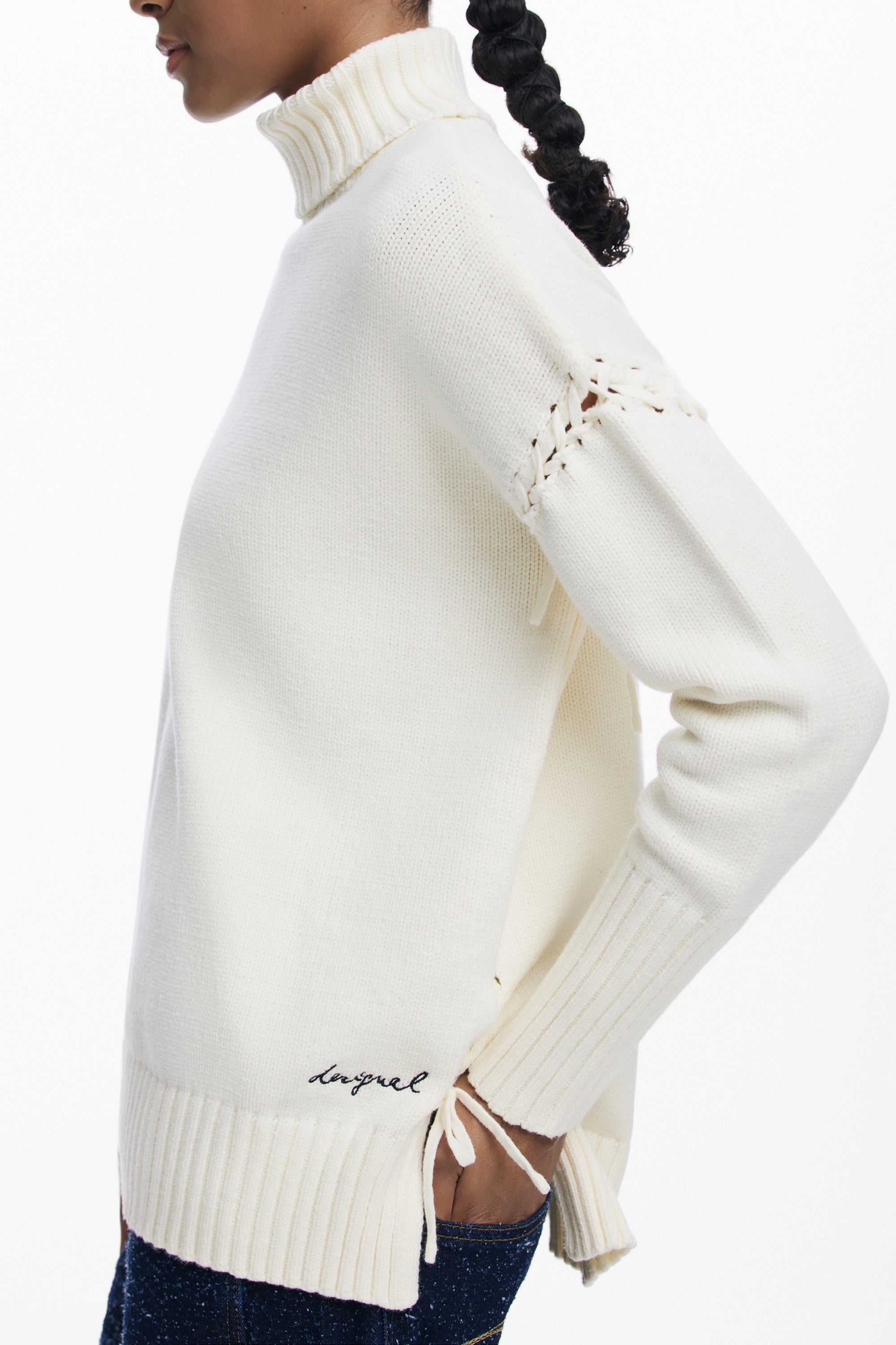 DESIGUAL WOMEN'S WHITE SWEATER