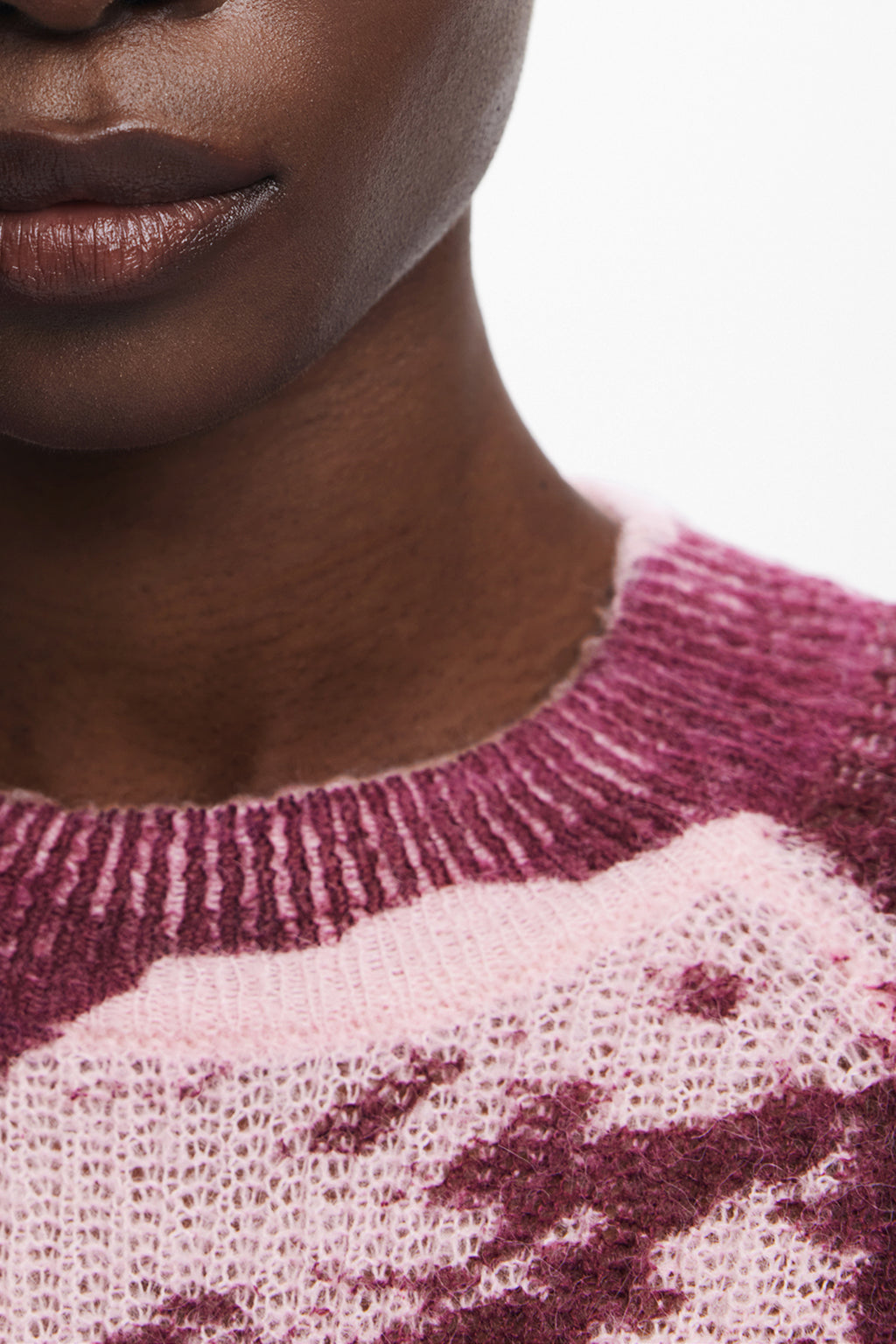 DESIGUAL WOMEN'S PINK SWEATER
