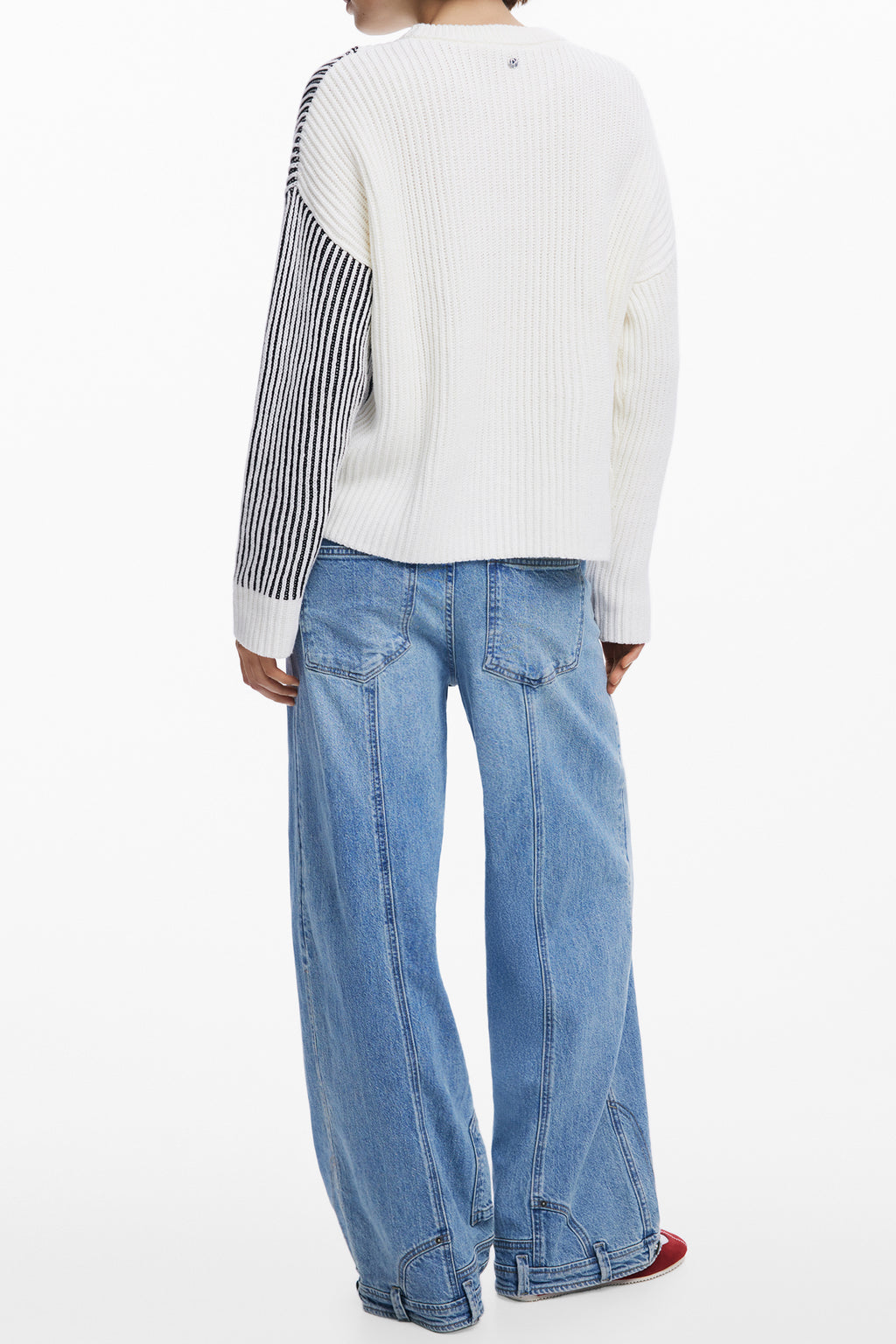 DESIGUAL WOMEN'S WHITE SWEATER