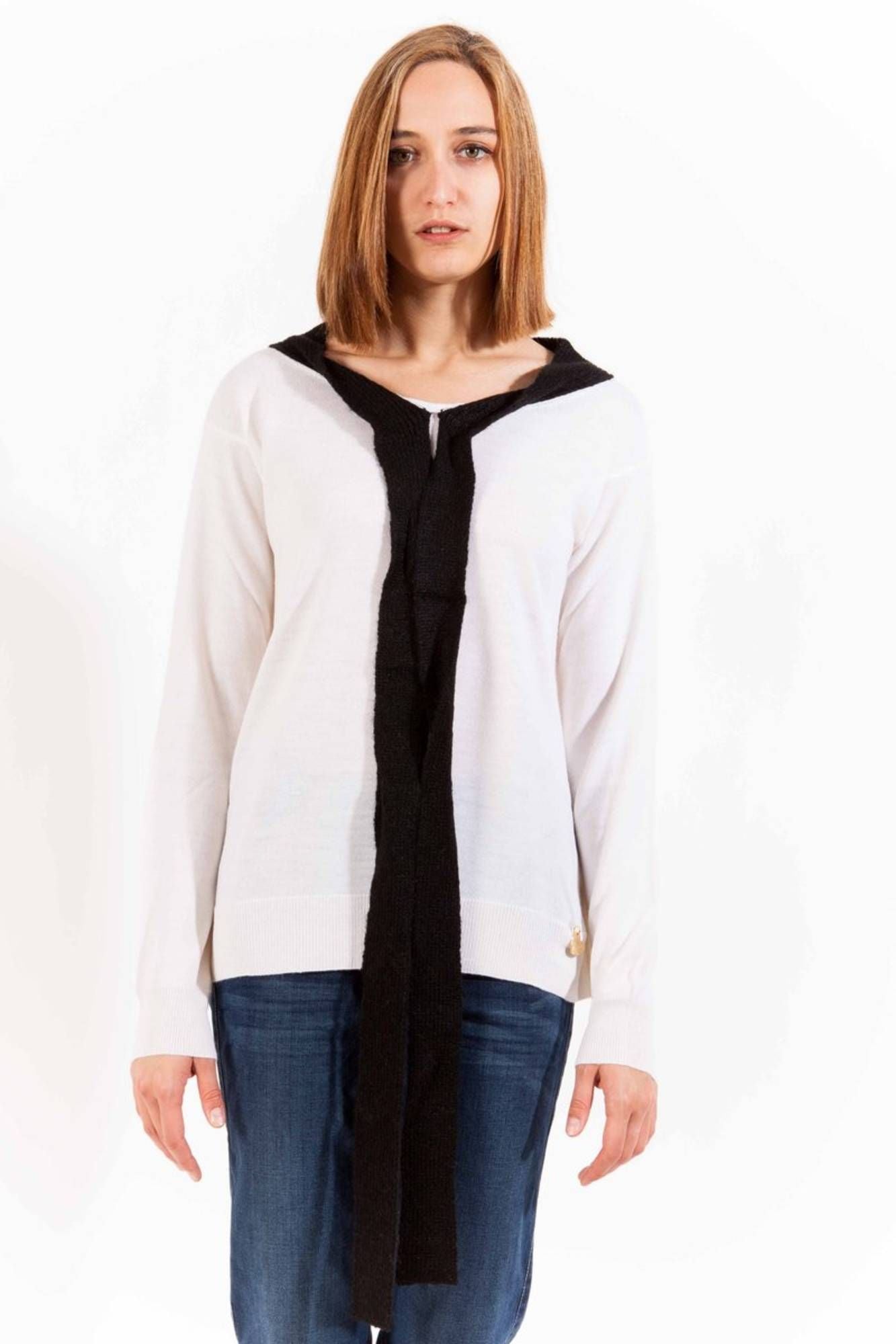 LOVE MOSCHINO WHITE WOMAN SWEATER