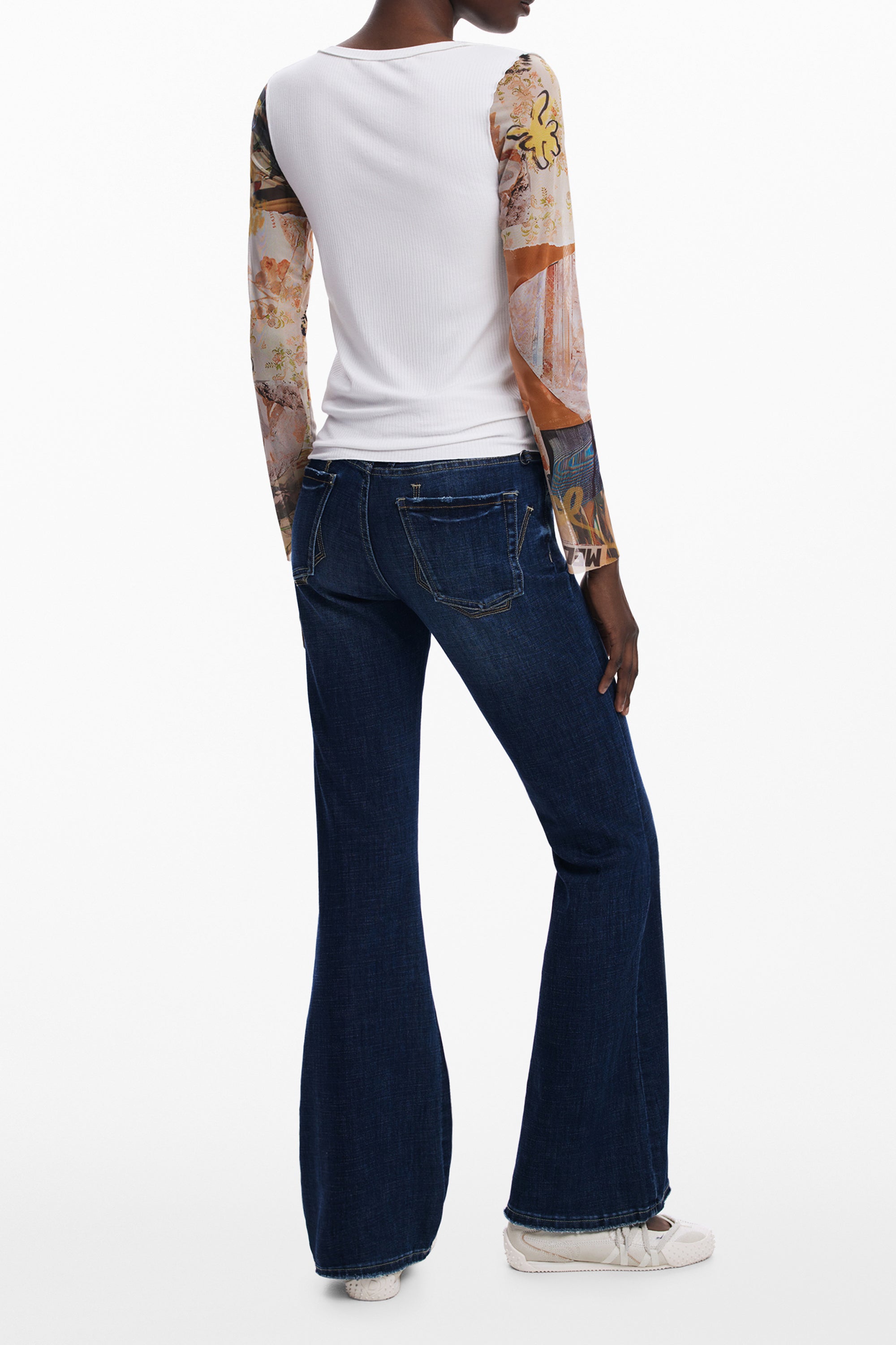 DESIGUAL WOMEN'S WHITE SWEATER