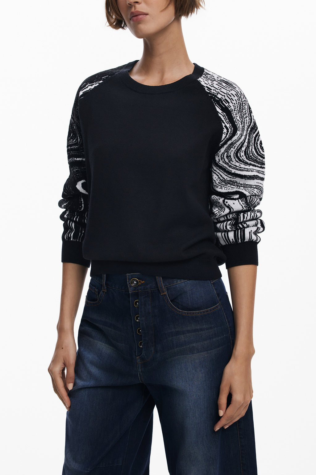 DESIGUAL WOMEN'S BLACK SWEATER