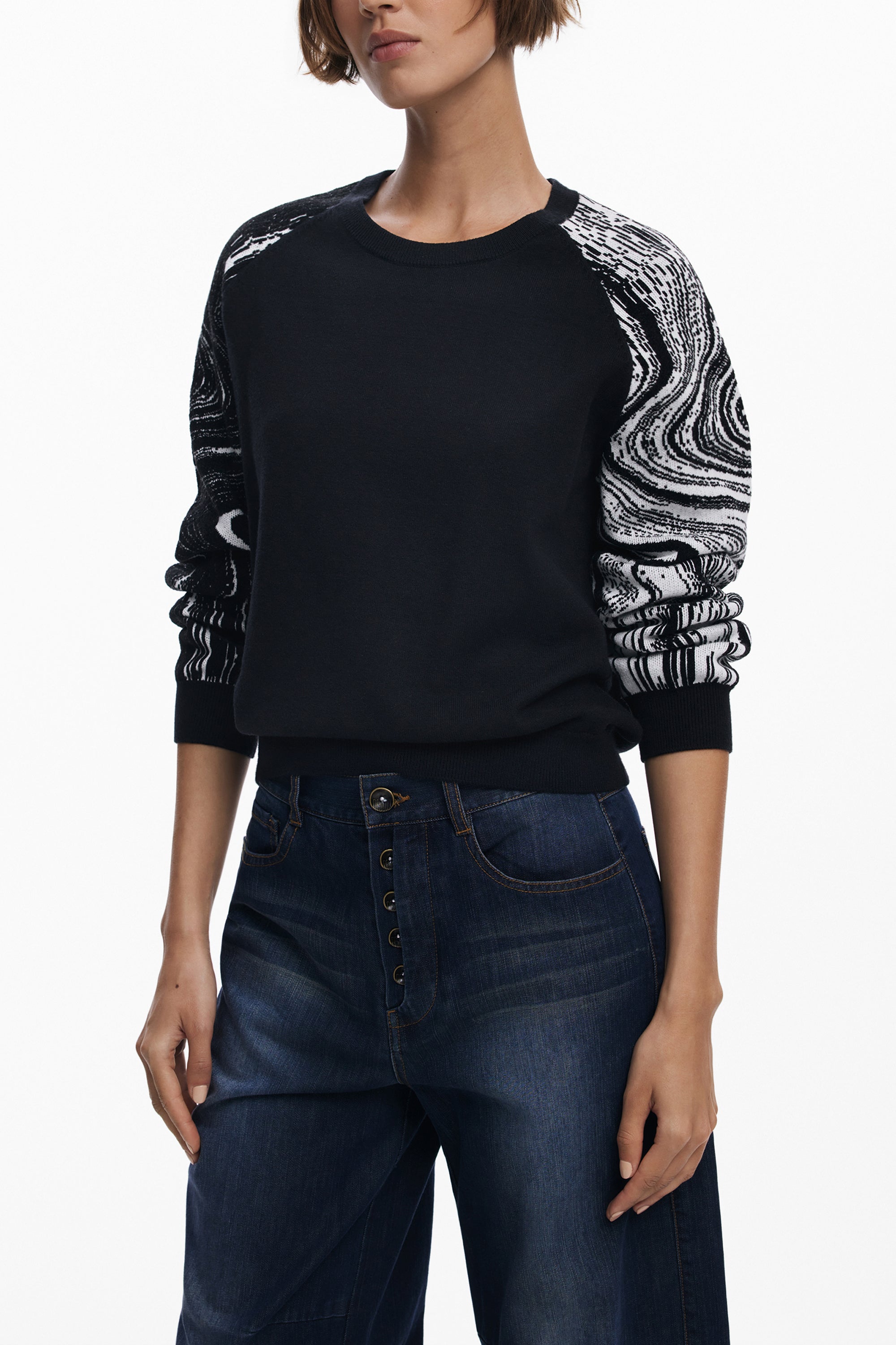 DESIGUAL WOMEN'S BLACK SWEATER